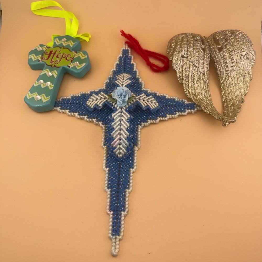 Vintage Christmas Ornament Religious Peace Cross finished plastic canvas/wings
